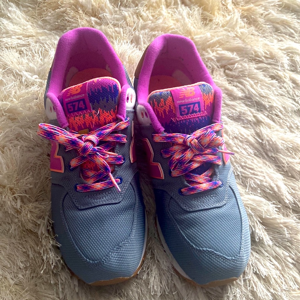 Size 7 | NewBalance 574 shoes | women
